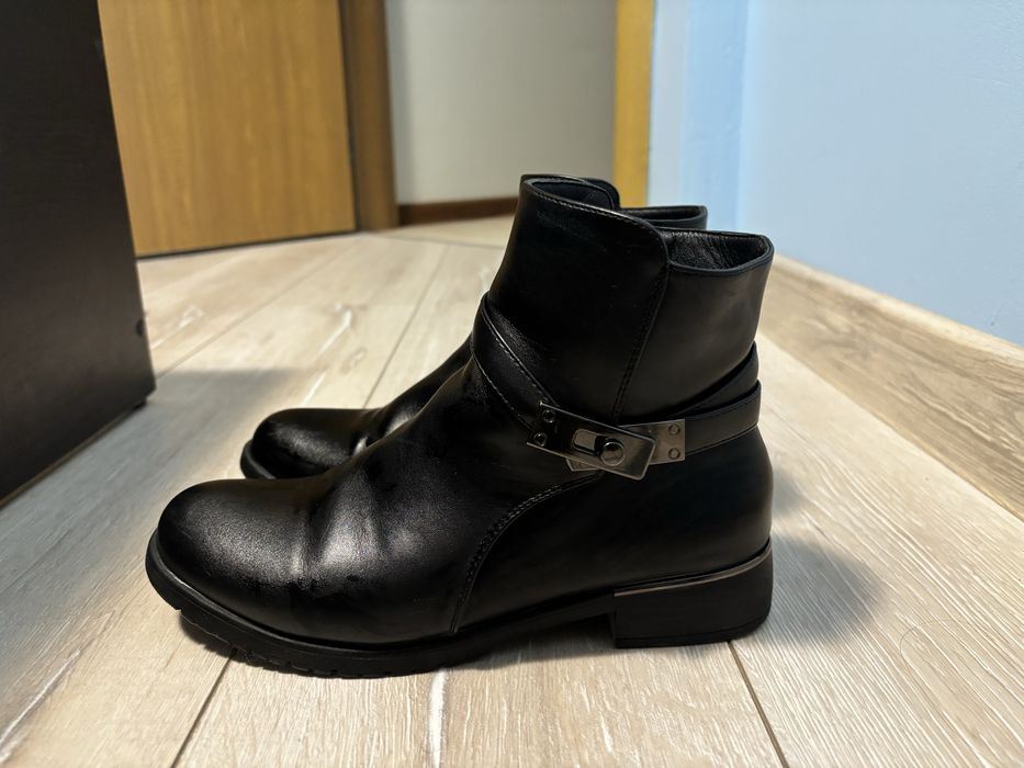 Черни боти 38 номер