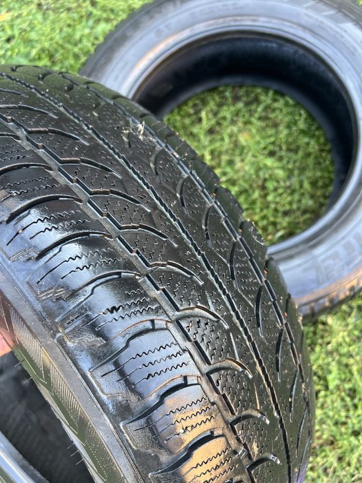 Пара зимних шин 195/65/15