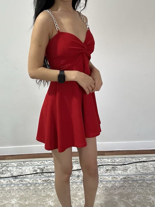 Платье 15к новый