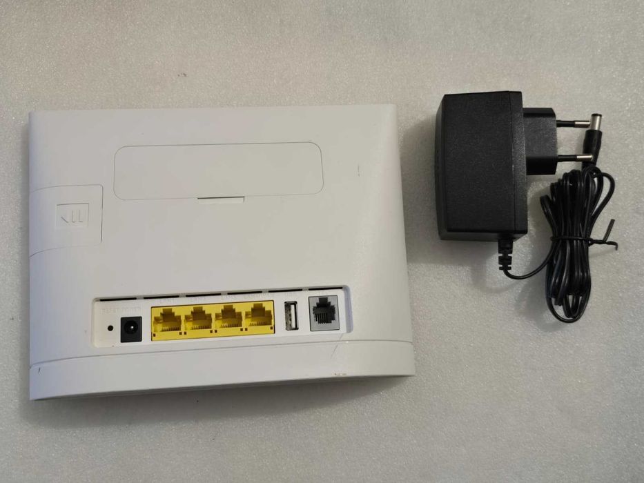 Router Wireless 4G LTE Huawei B315s-22, Cat4 150Mbps, Slot Cartela SIM, 4 Porturi LAN