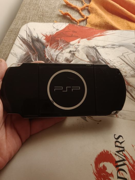 PSP 3004 modat, stare bună