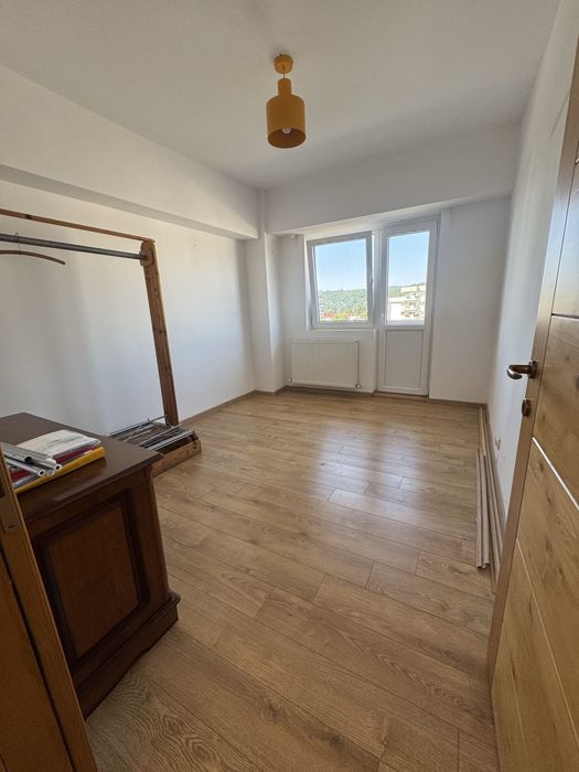 Apartament 3 camere in Campina