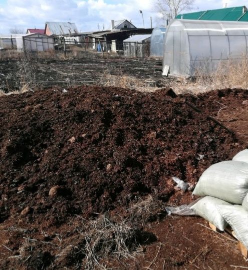 Перегной навоз . Чернозём