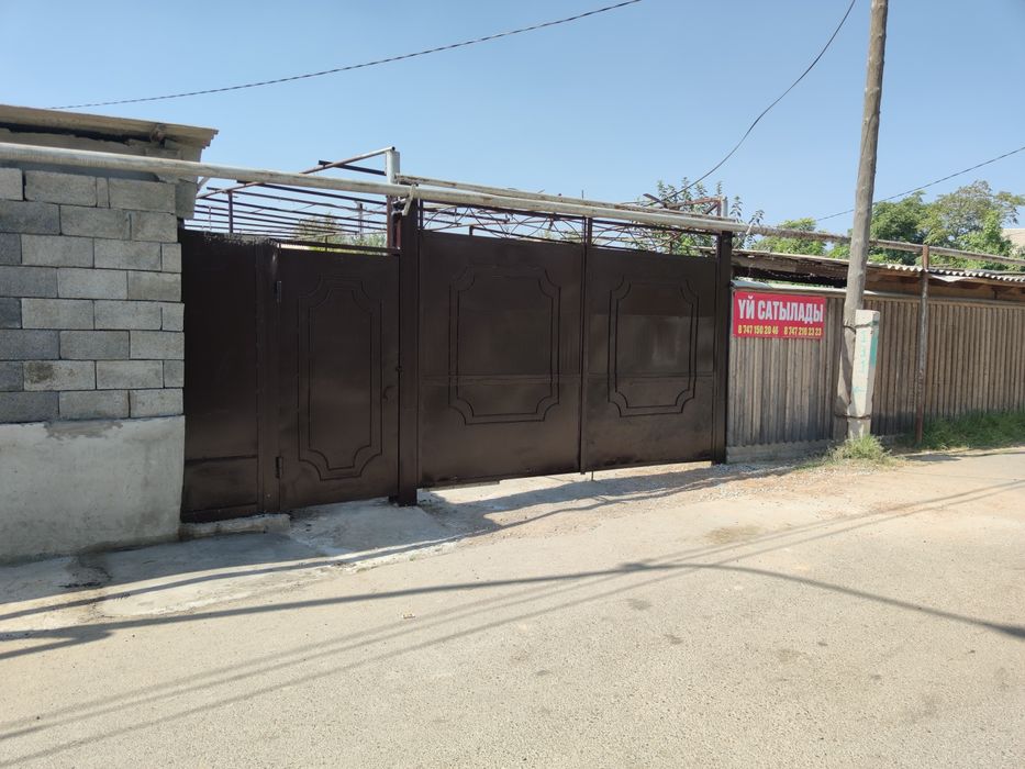 Срочно продам 2 дома на одном участке