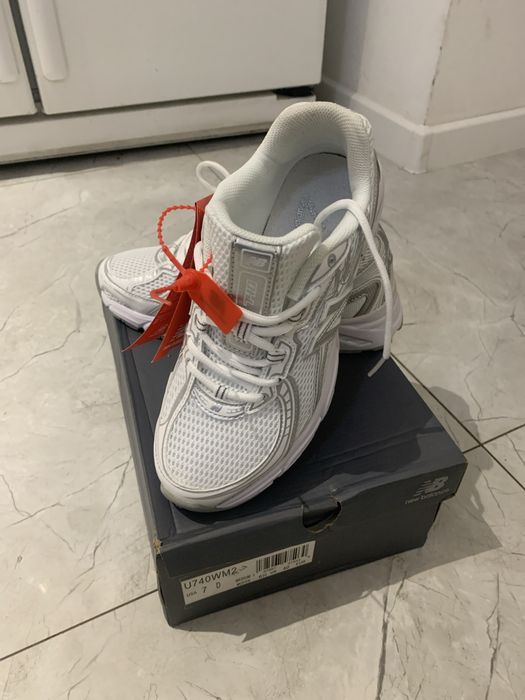 Продам кроссовки New balance