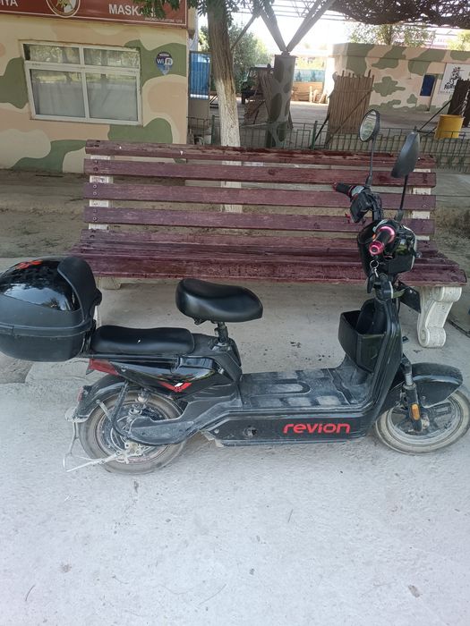 Skuter sotiladi holati yaxshi