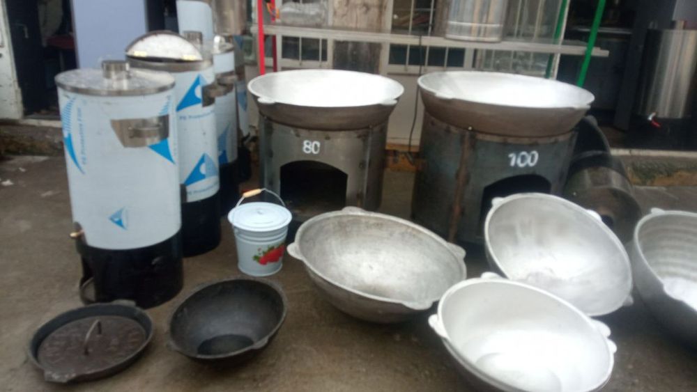 Козон учоклар  хар хил рузгор буюмлар сотилади янги