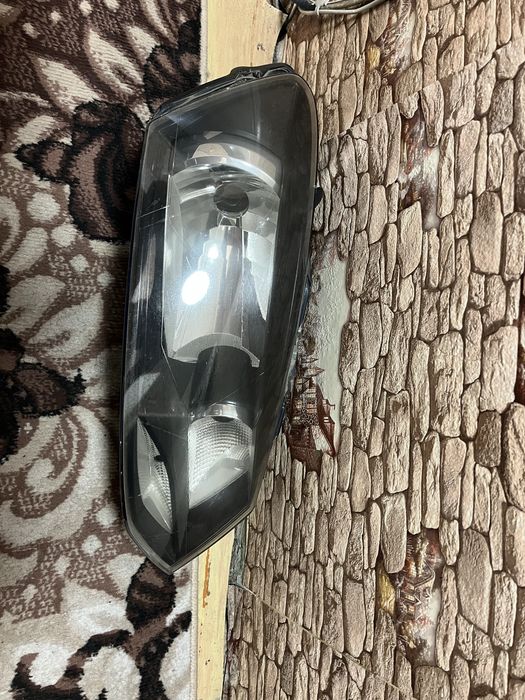 Поло передние фары