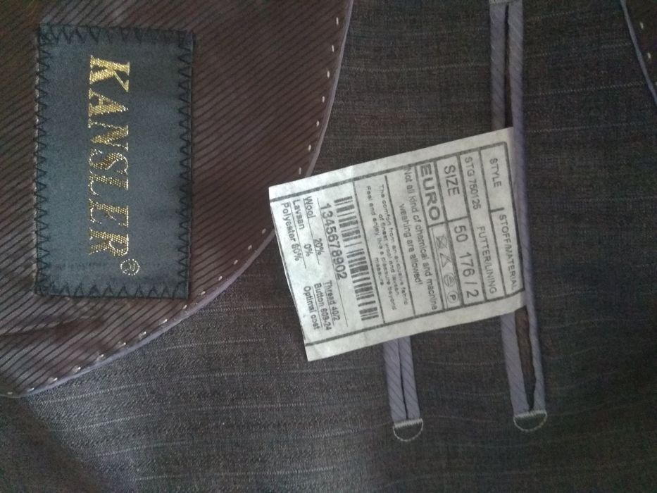 Продам Костюм классика