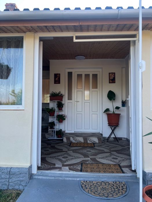 Casă 120 mp + teren 550 mp | Dublu front stradal în Seini(MM)