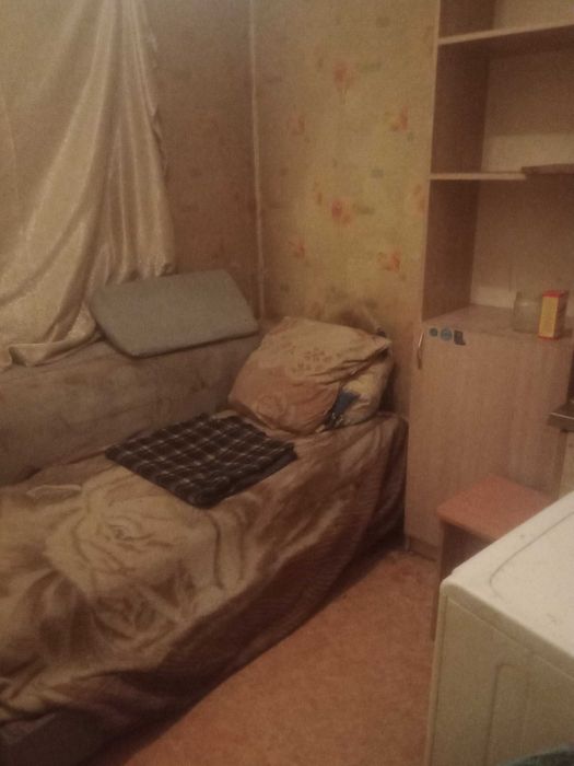 Сдам комнату парню район т.д. Валенина