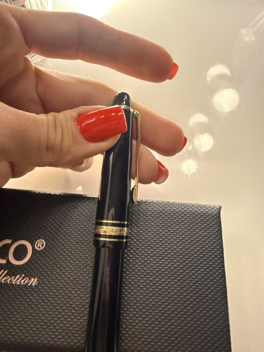 Stilou pretios montblanc 4810 penita aur 14 k
