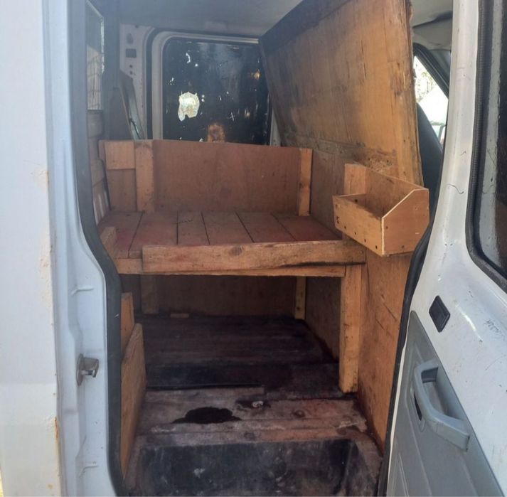 Самосвал 2010г внос от Англия Форд транзит 2,4дизел