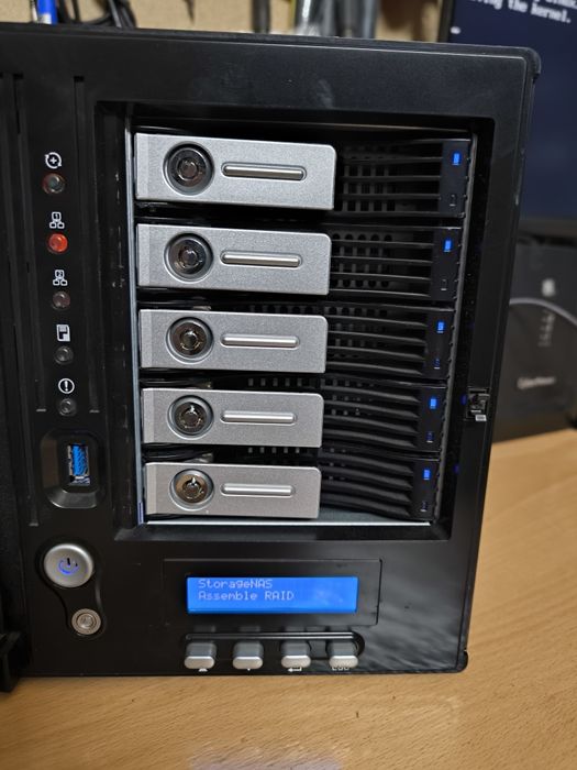 ALLNET ALL-NAS500, Server stocare date. 5 TB de stocare date