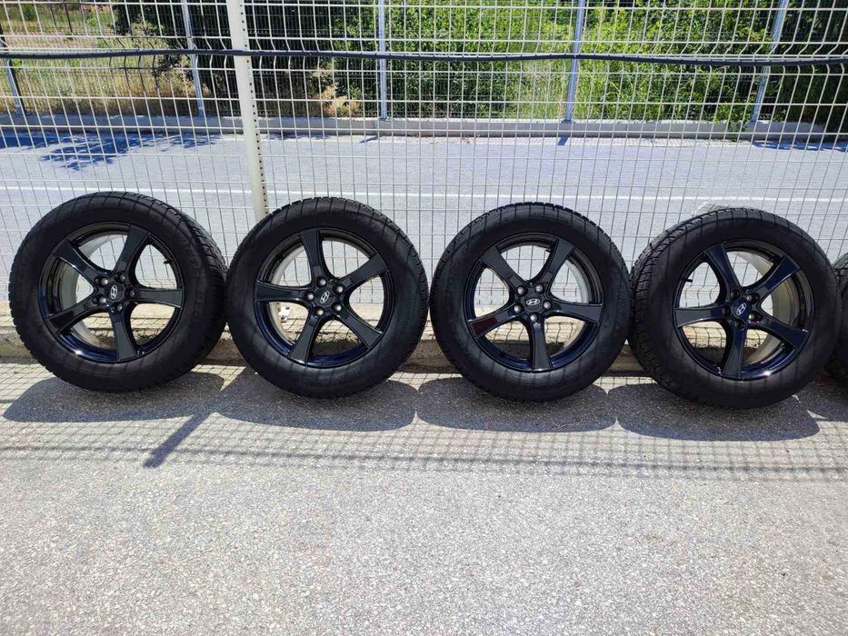 284 - 4бр. Алуминиеви джанти 18'' 5x114.3 с гуми 235/60R18 Hyundai