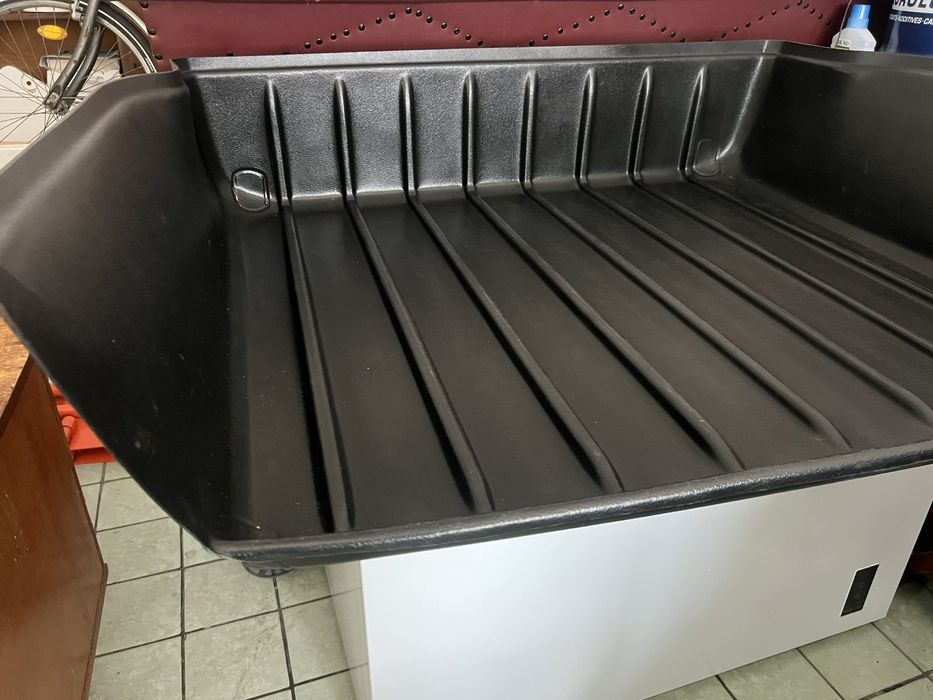 Оригинална вана за багажник MERCEDES BENZ ML W164