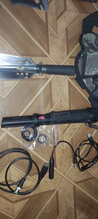 Металлоискатель плюс пинпоинтер.