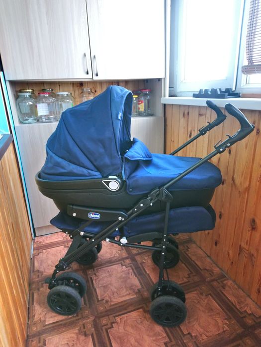 Продам коляску 2 в 1 фирмы Chicco