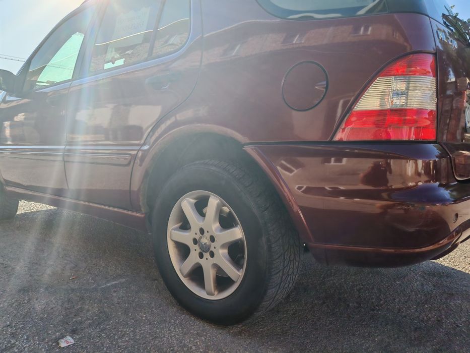 Mercedes ML 2.7 с десен волан Facelift