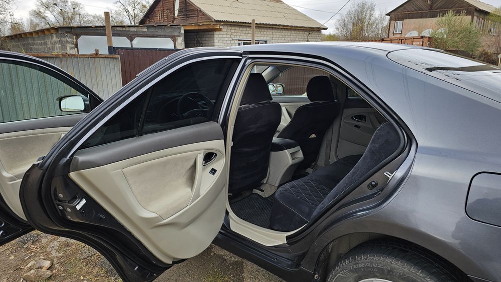 Продам Тайота камри 40 СРОЧНО!