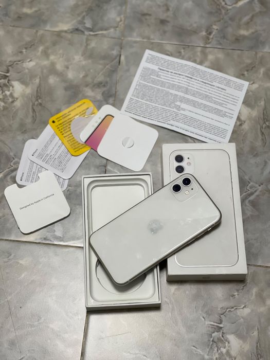 Продам iPhone 11