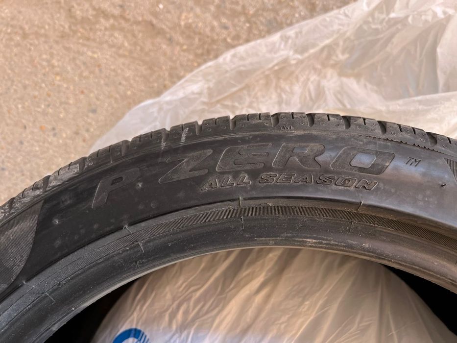 Шины Pirelli 235/45/18 - 3 штуки