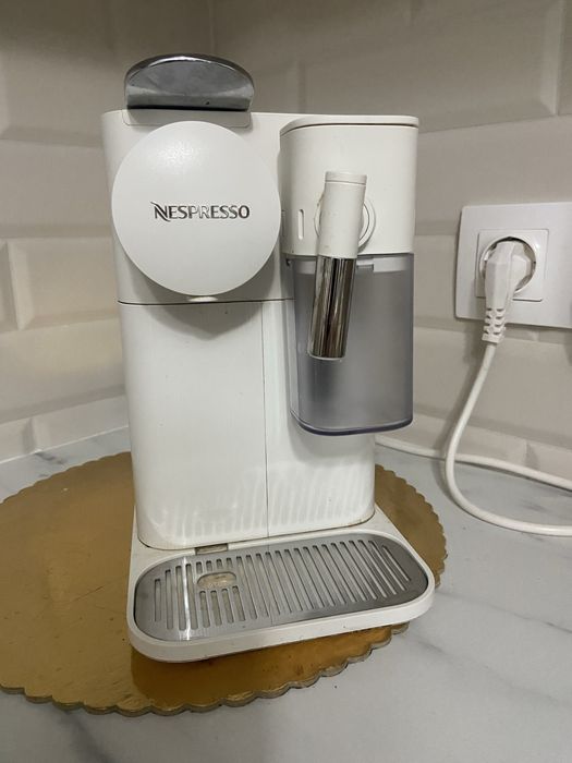 Espressor capsule NESPRESSO Lattissima One Evolution EN510.W, 1l, 1450W, 19 bar, alb