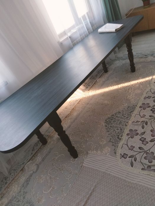 Продам Стол гостинный 25 000.