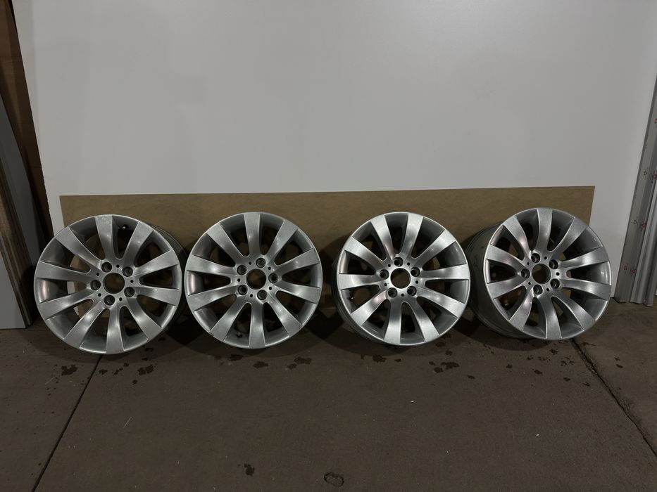 Продам оригинальные диски BMW (комплект 4 шт.)