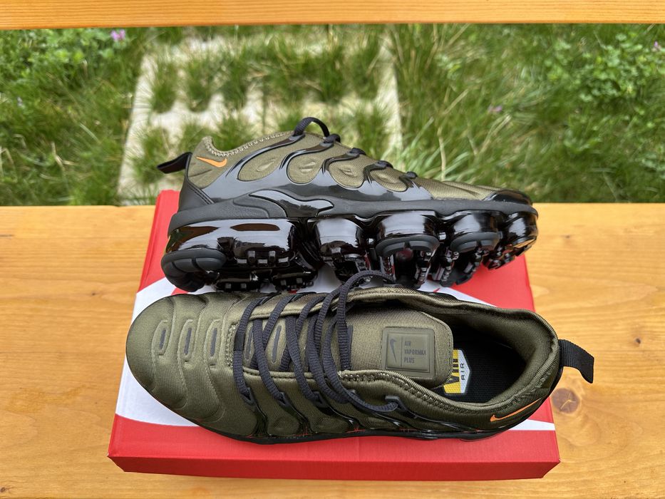 Обувки Nike Air VAPORMAX Plus