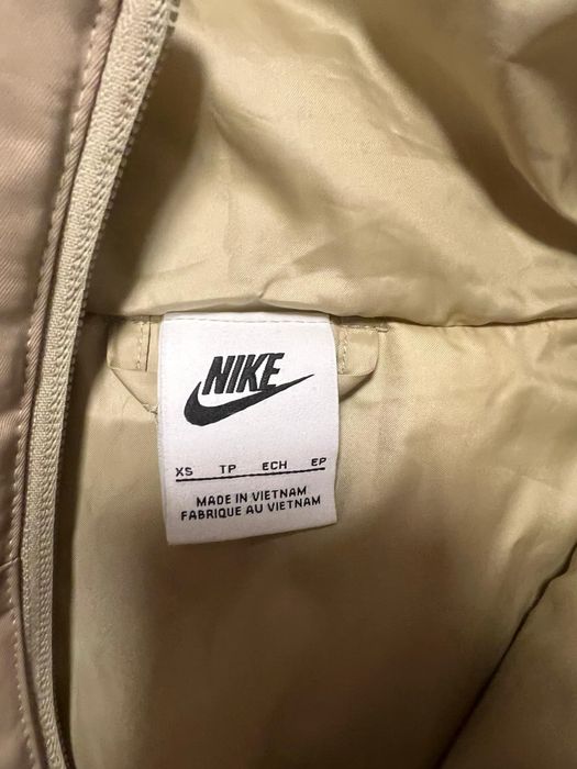 Нова парка/яке Nike