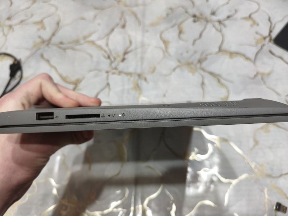 Lenovo IdeaPad 1 15IGL7 (Celeron N4020)