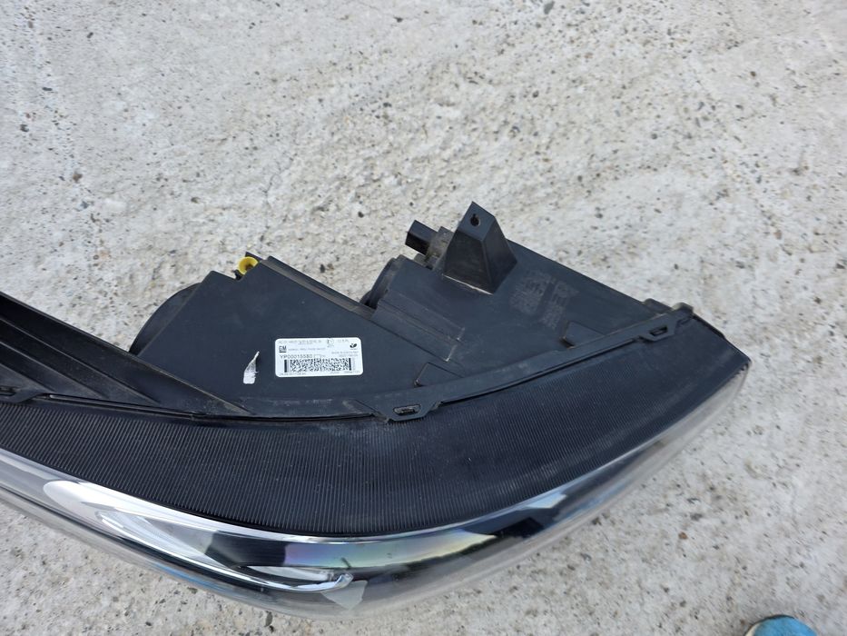 Far dreapta LED DRL fara modul YP00015580  Opel Grandland X