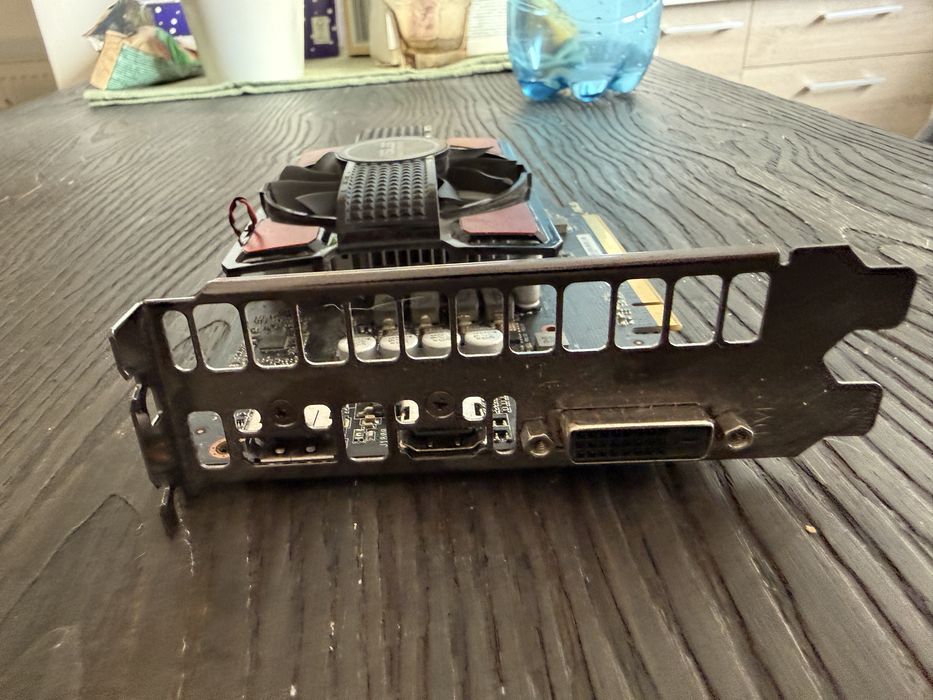 Placa video asus radeon rx550 2GB