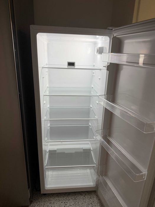 Frigider Alb GORENJE 242 L, 143 cm