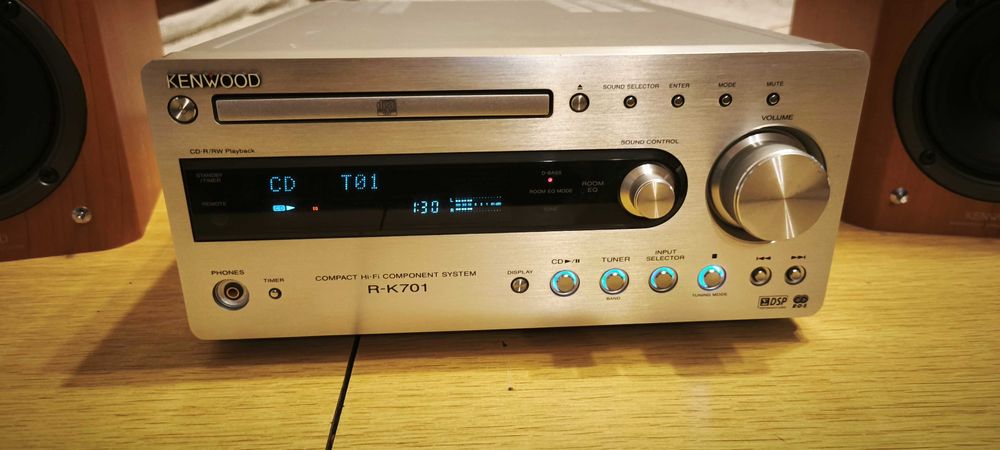 KENWOOD  R - K701  компактна Hi-Fi Stereo система с говорители