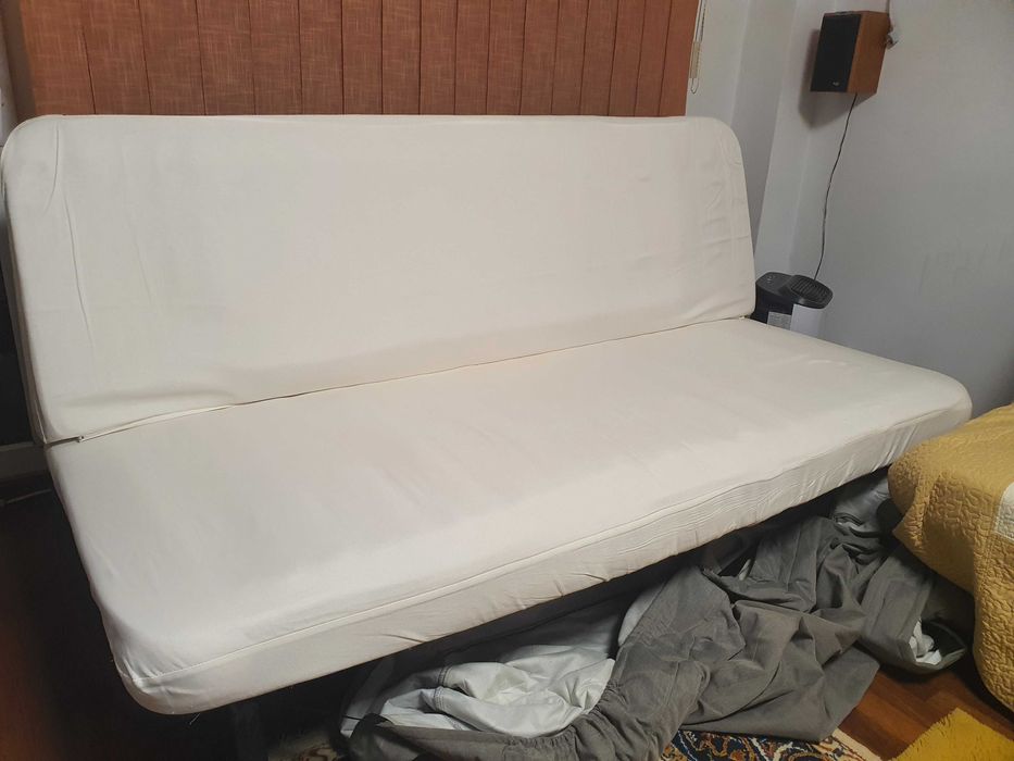 Canapea extensibila ikeea 3 locuri