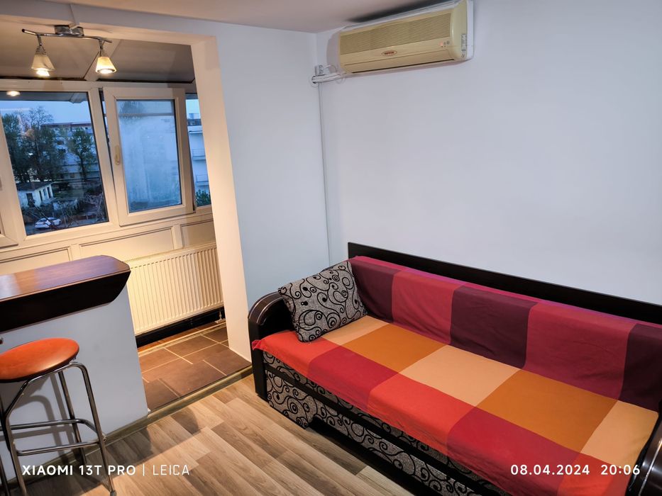Închiriez apartament 2 camere Micro 9, piața 1 Mai