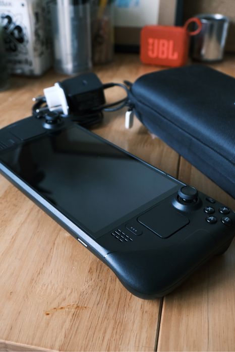 Игровая приставка Steam Deck OLED 512