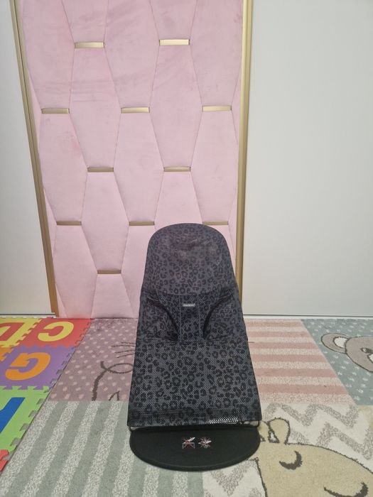 Balansoar BabyBjörn Bliss Mesh – Ediție Limitată Leopard (Ca nou)