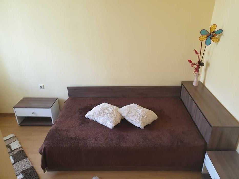 Дава се под наем Двустаен апартамент в Бургас, Меден рудник - зона А - 55 кв.м за 168.3 € - Снимка #1