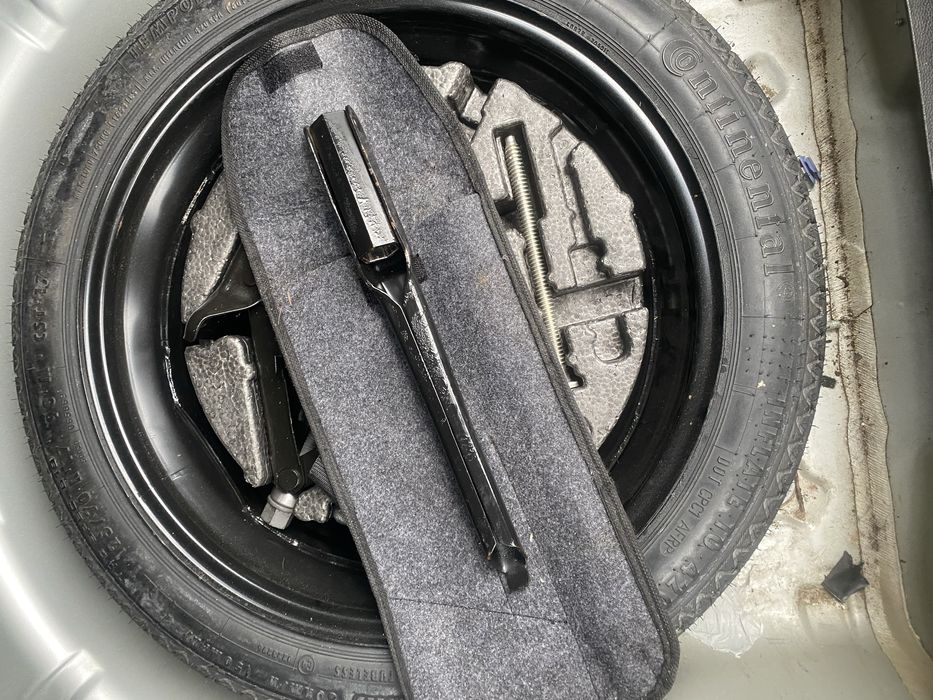 Резервна гума тип патерица Opel Insignia 2011