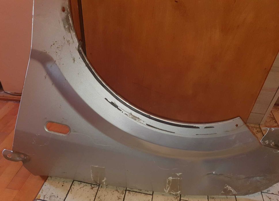 Aripa fata stanga Ford Fusion 1.6 Diesel 2009 fara bandou