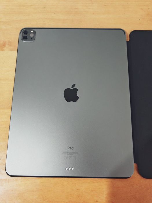 Продам IPad pro 12.9 на M1