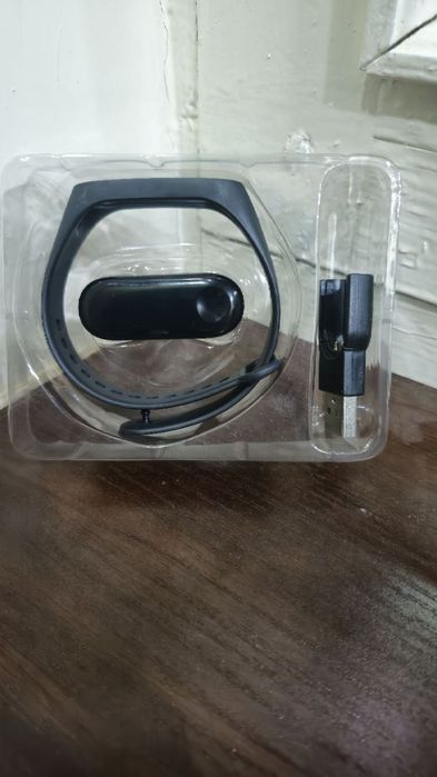 Срочно продам новые часы