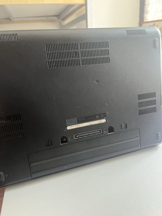 Продам ноутбук dell
