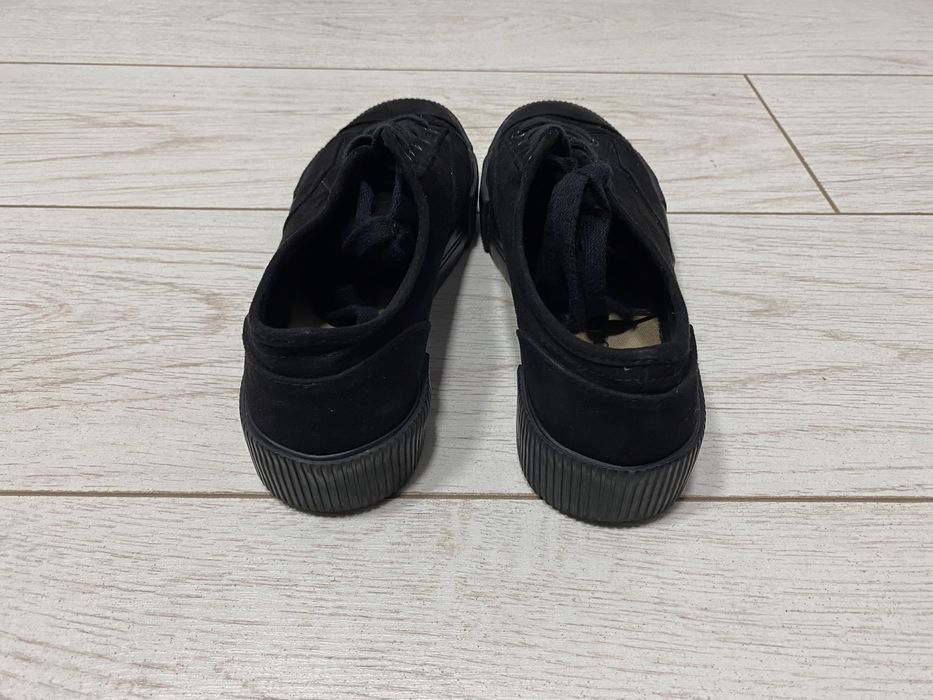 Papuci H&M negri