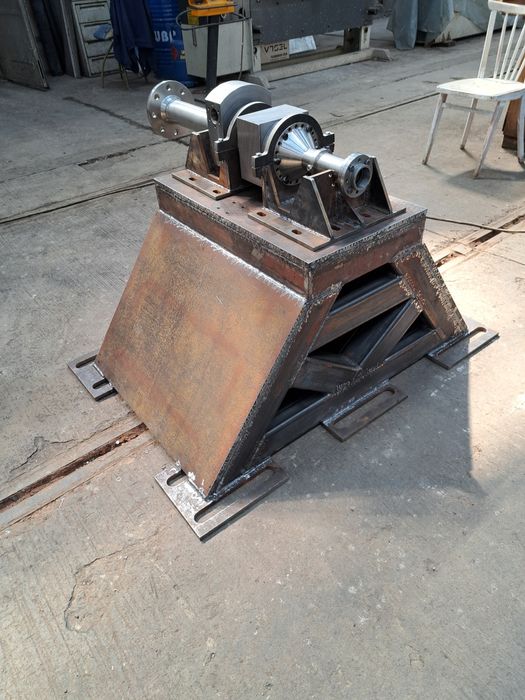 Sudor execut Porți grilaje garduri balamale