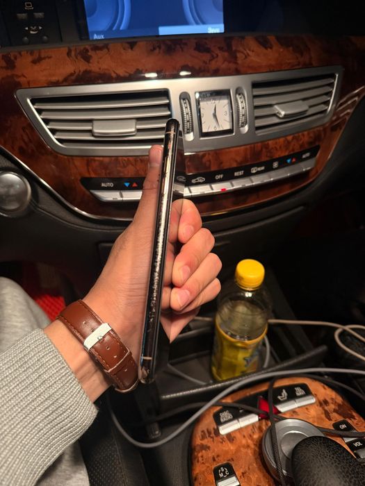 Продам айфон xs max