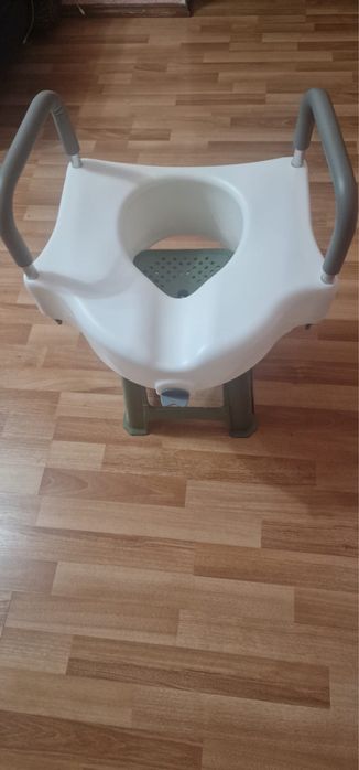 Насадка на унитаз